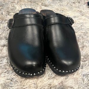 Black Troentorps Clogs